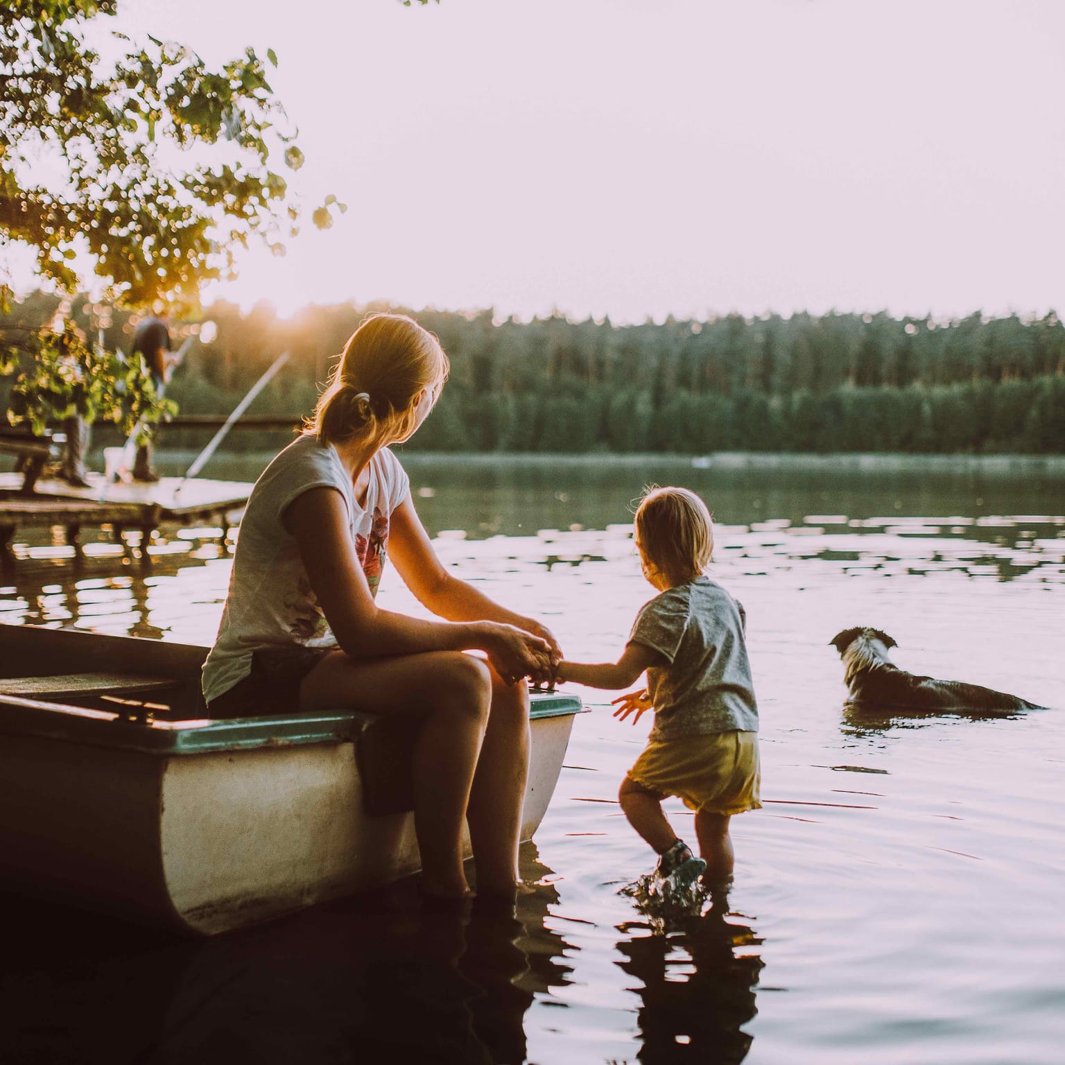 mom and kid lake mom and kid lake